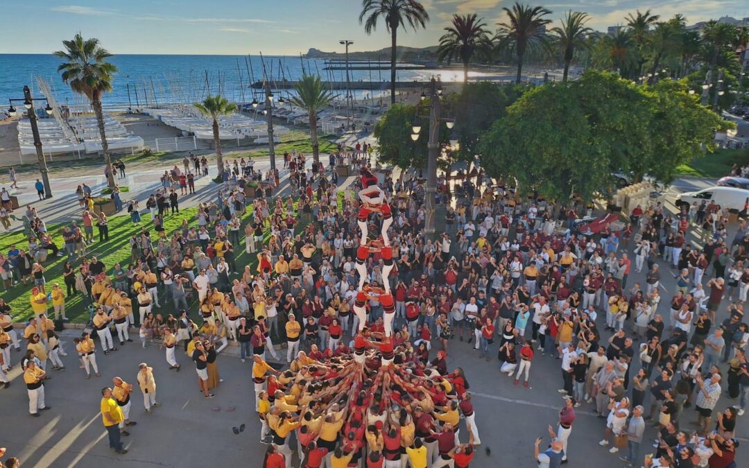 Els Xicots de Vilafranca tornen a descarregar la Torre de 7 a la Diada de Santa Tecla de Sitges