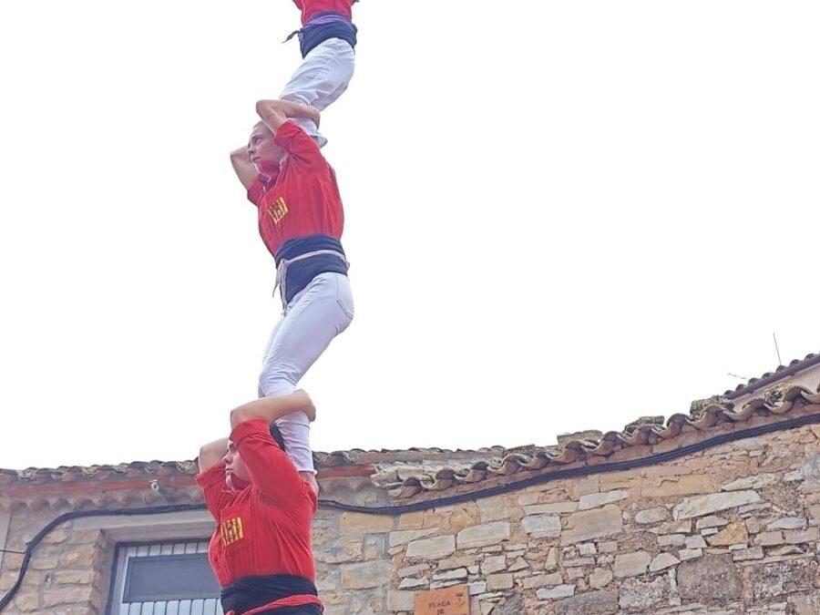 Les Xicotes tornen a Bellprat a fer la millor actuació de dones dels últims anys